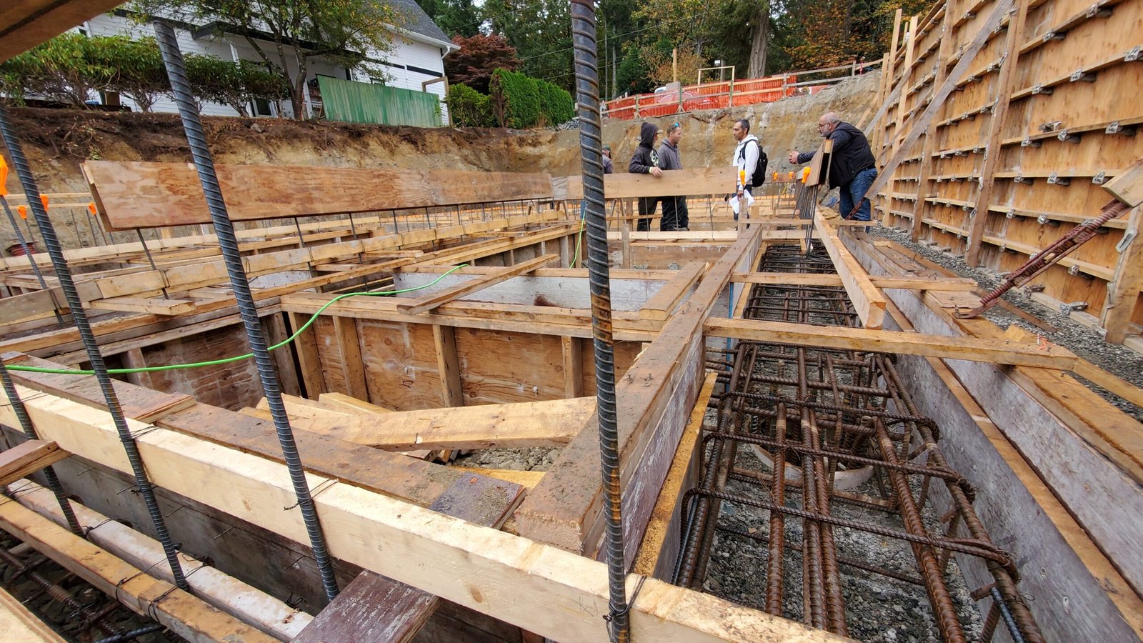 Key Factors to Consider When Hiring a Dallas Framing and Concrete Contractor